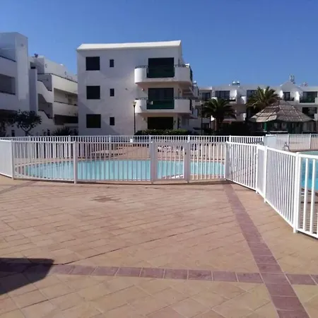 Sleeps 2 Pool Wifi *