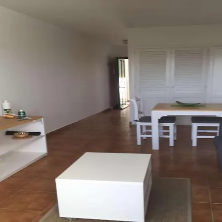 Sleeps 2 Pool Wifi Costa Teguise