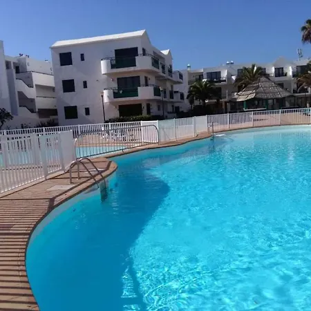 Sleeps 2 Pool Wifi Apartment Costa Teguise